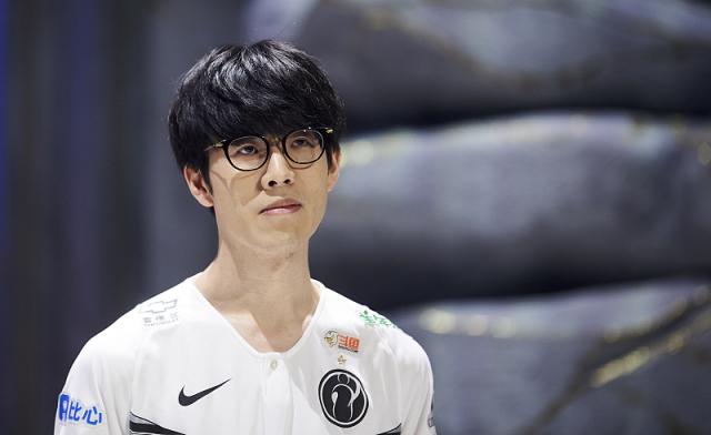 Ninjas in Pyjamas 在 LPL Split 1 2025 中击败了 Royal Never Give Up