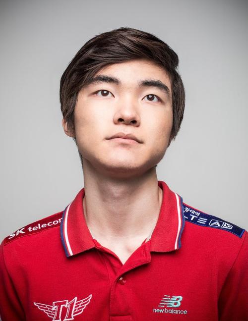 “如果你想赢得比赛，你必须击败最强者” - iM